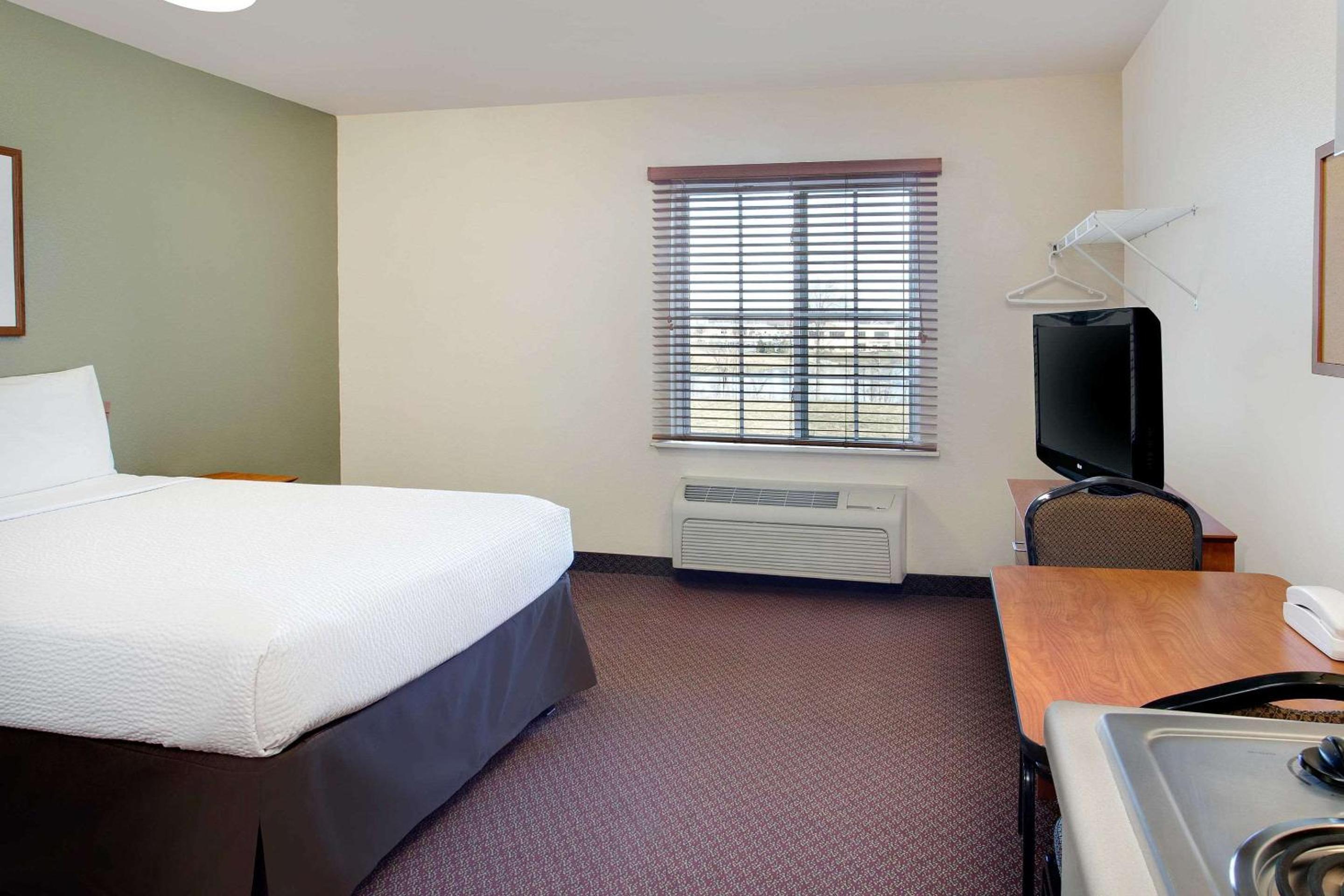 STANDARD, DOUBLE BED, ACCESSIBLE