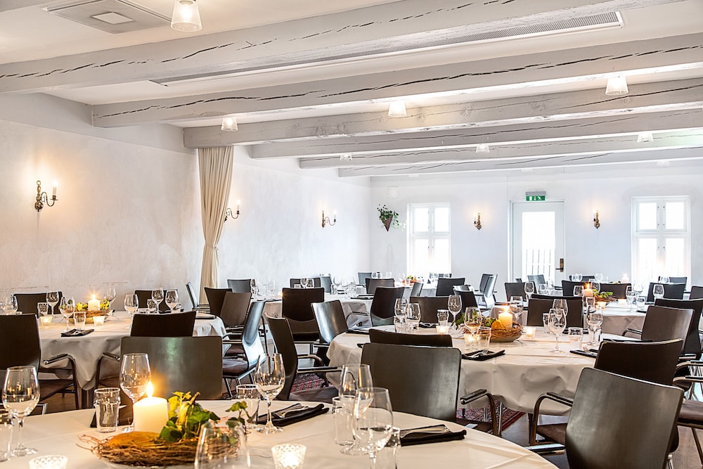 Skanors Gastgifvaregard 33/41