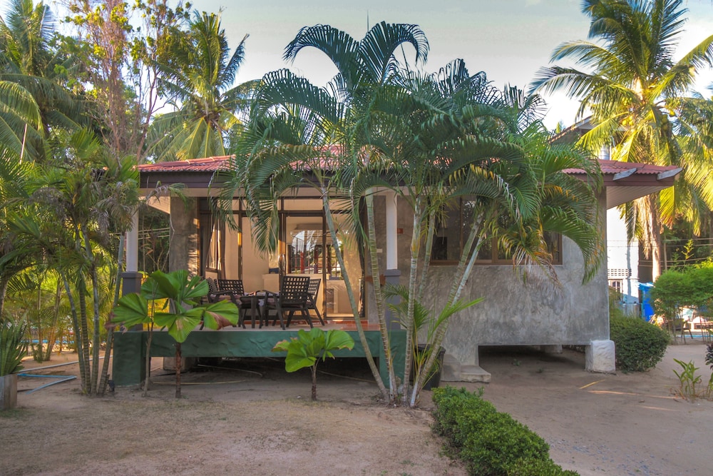 Sabaii Bay Resort 67/75