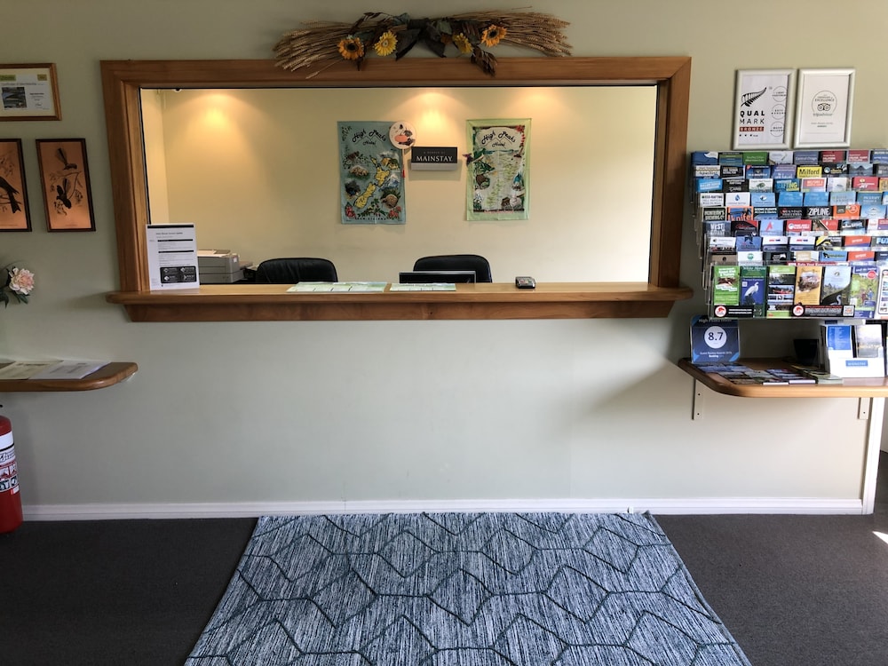 High Peaks Hotel 43/63