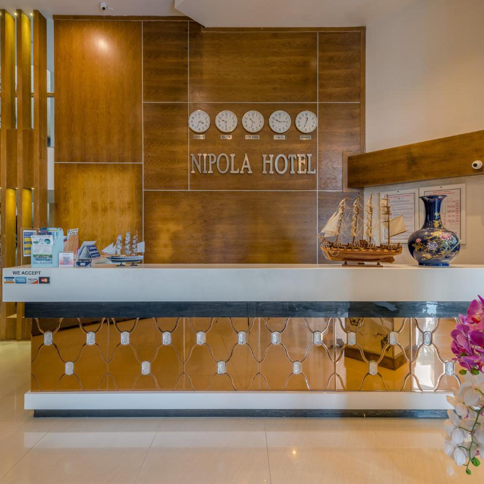 Nipola Hotel 4/78