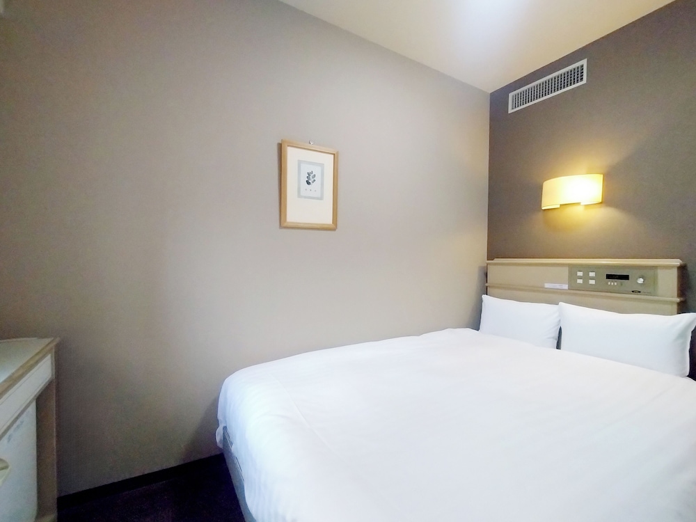 ROOM, SEMI DOUBLE BED, SMOKING
