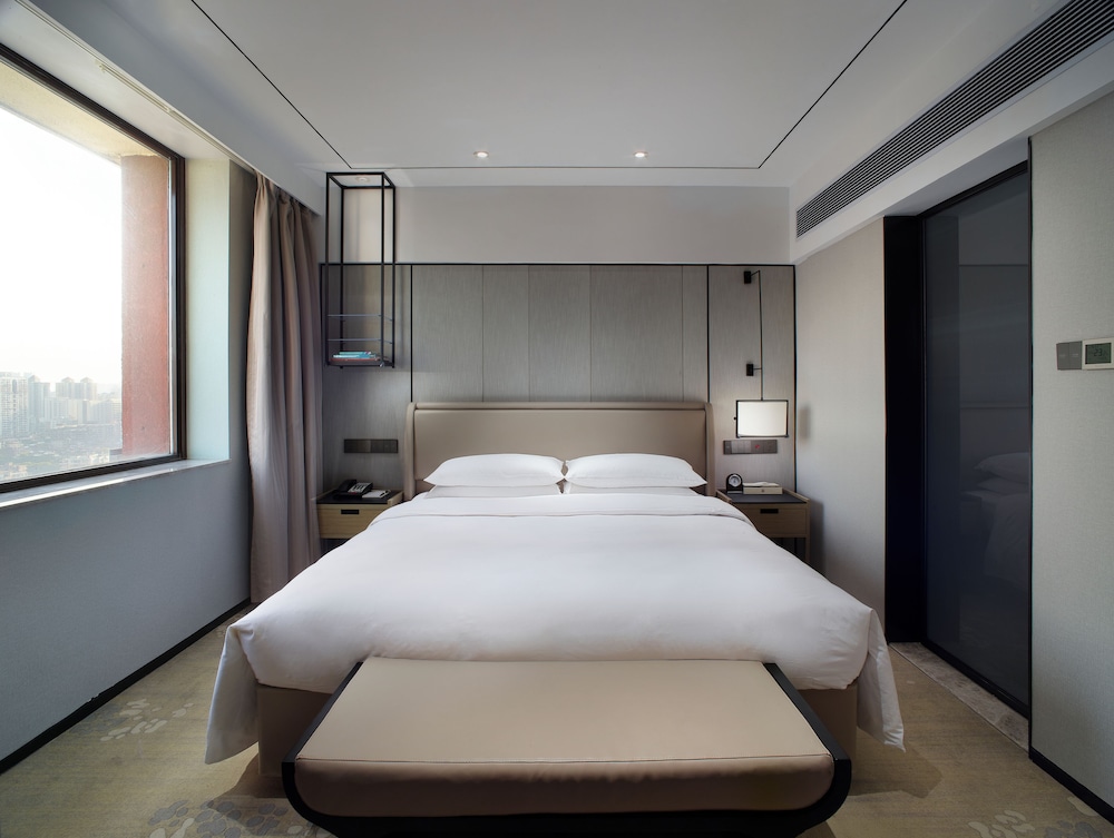 Premier Suite with King Size Bed Room