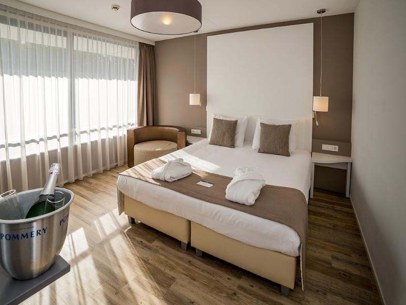 Suite, Double Bed, Rhale View, Balcony