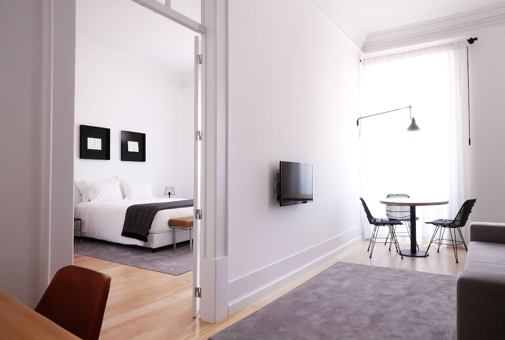 SAPIENTIA BOUTIQUE HOTEL 37/73