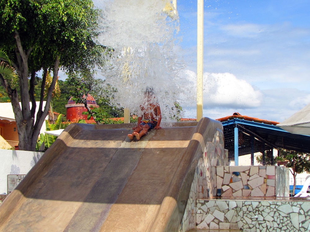 Hotel Balneario San Juan Cosalá 5/37
