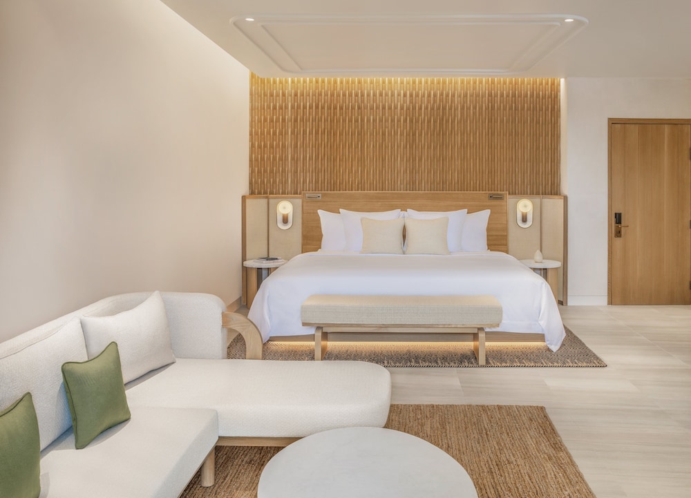GARDEN, LUXURY, SUITE