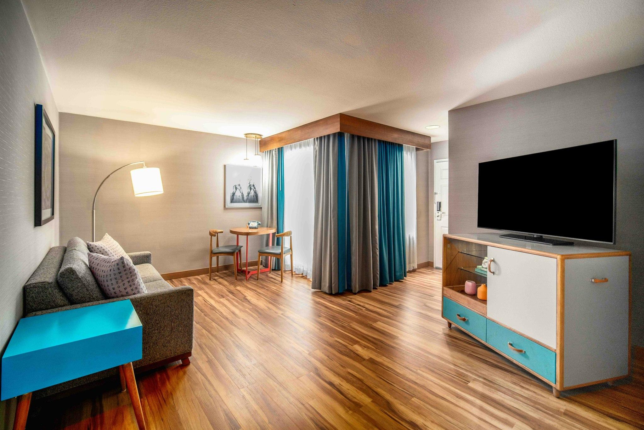 Boulevard, Suite