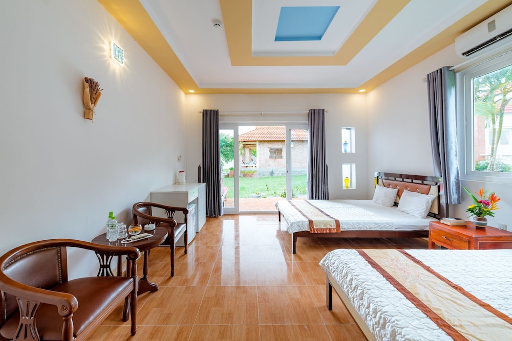 Vung Bau Resort 17/66