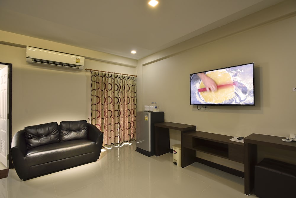 Gold Airport Suites 46/66