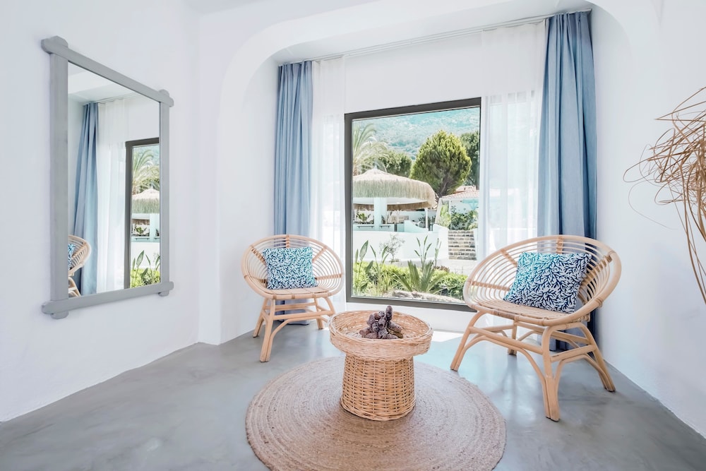 Kassandra Boutique Hotel 32/48