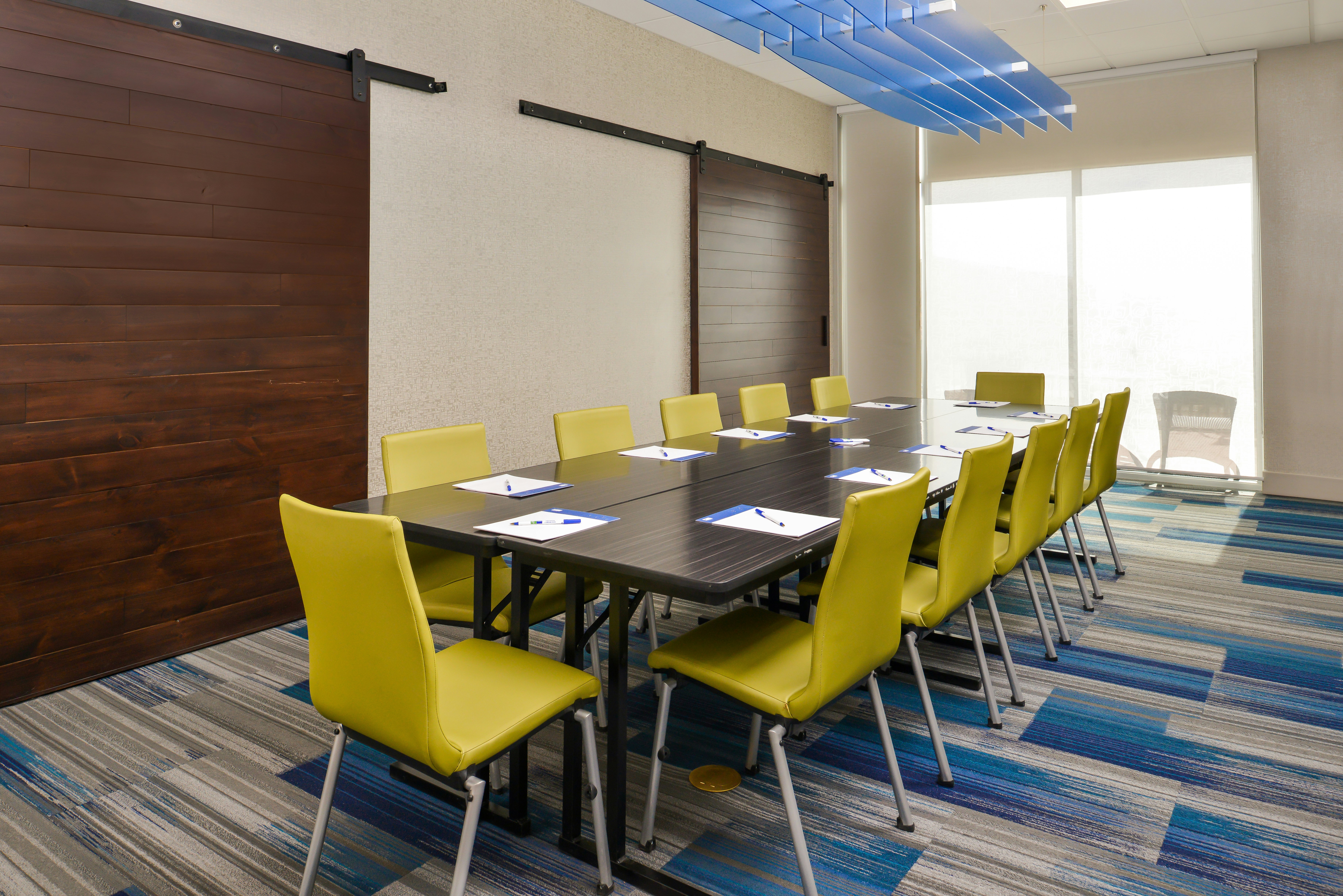 HOLIDAY INN EXPRESS & SUITES VAN HORN 53/65