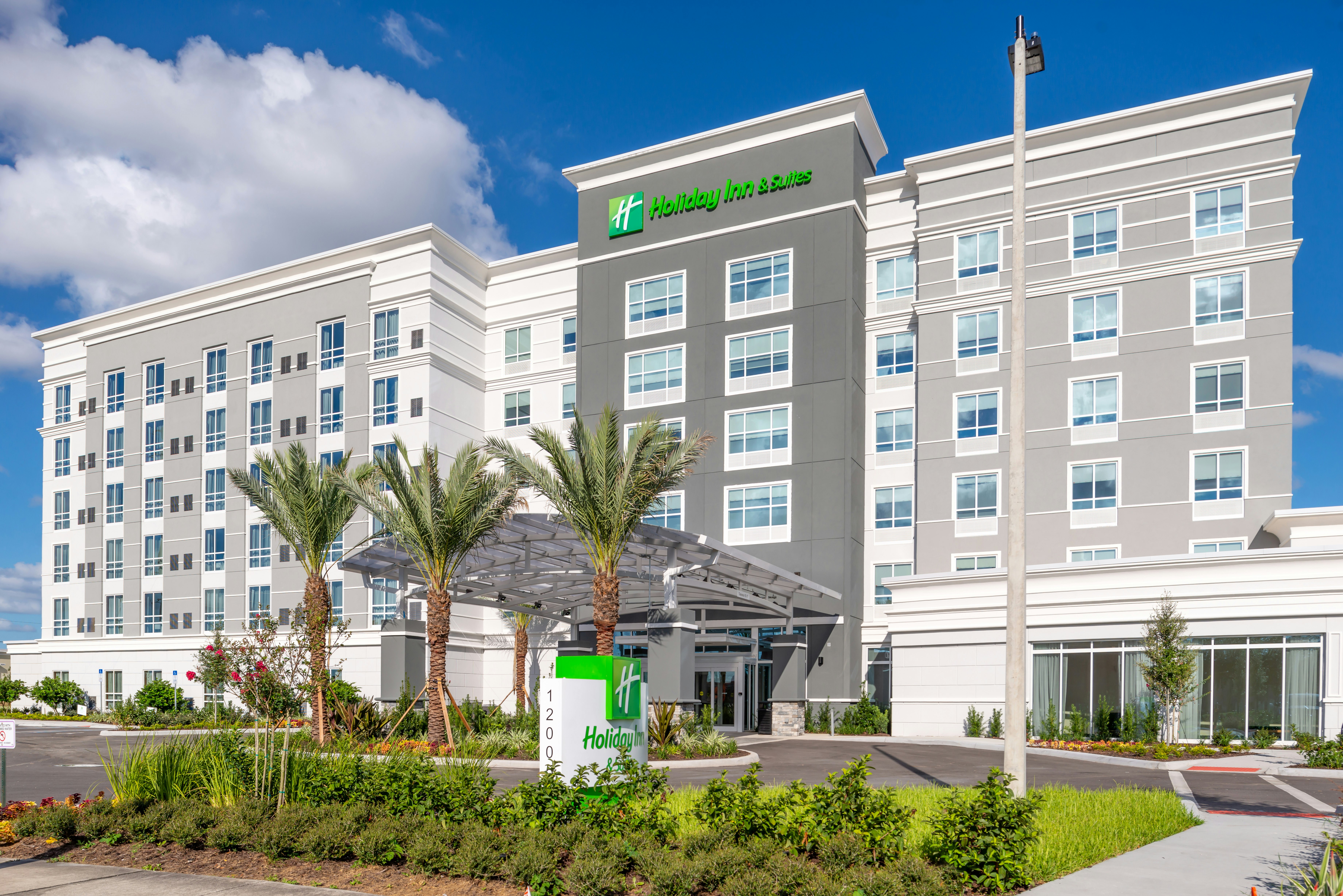 Holiday Inn & Suites Orlando I-Drive - Theme Parks 6/77