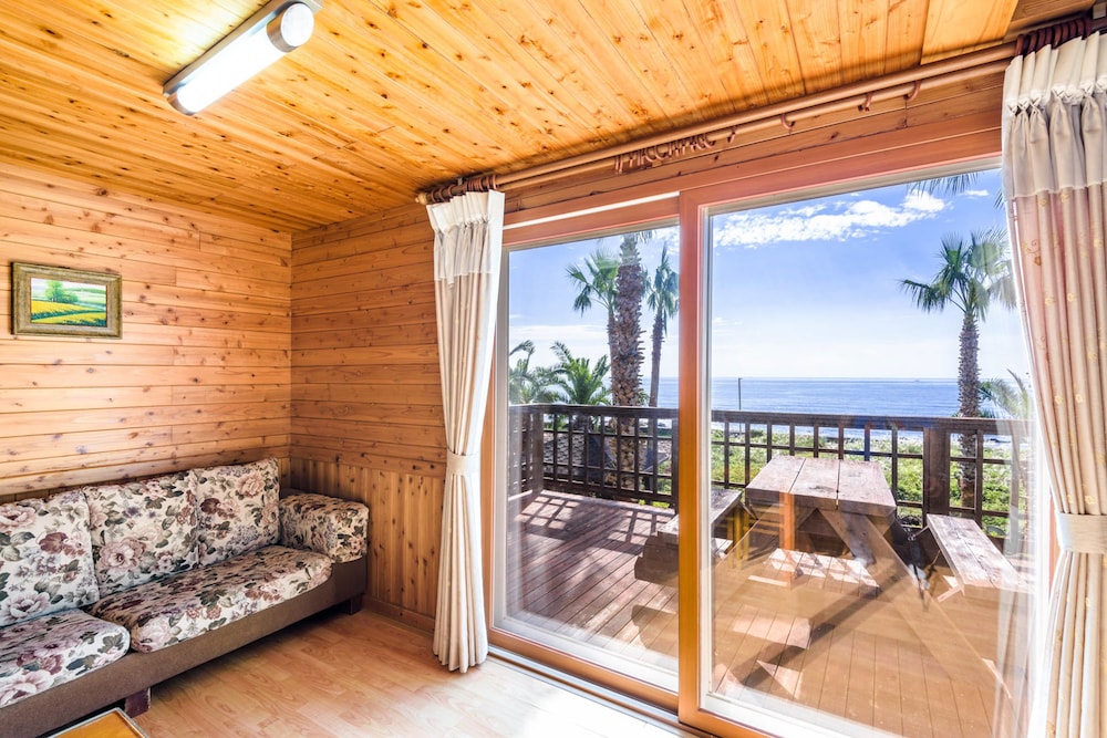 Longbeach Pension 18/47