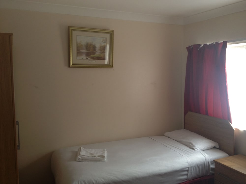 Park Hotel Ilford 9/67
