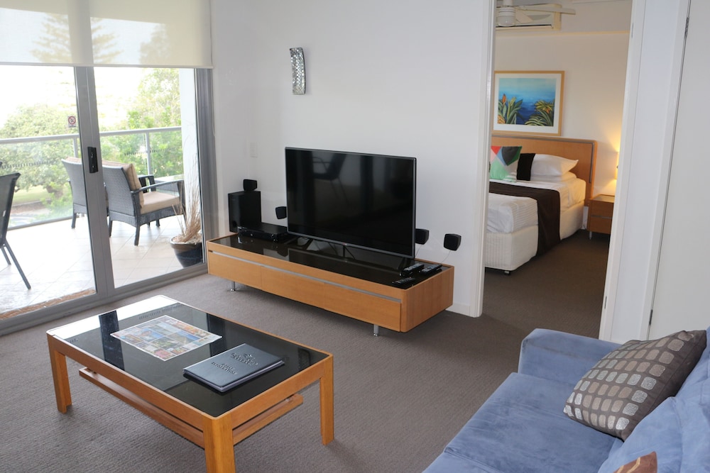 SCARBOROUGH BEACH RESORT 58/72