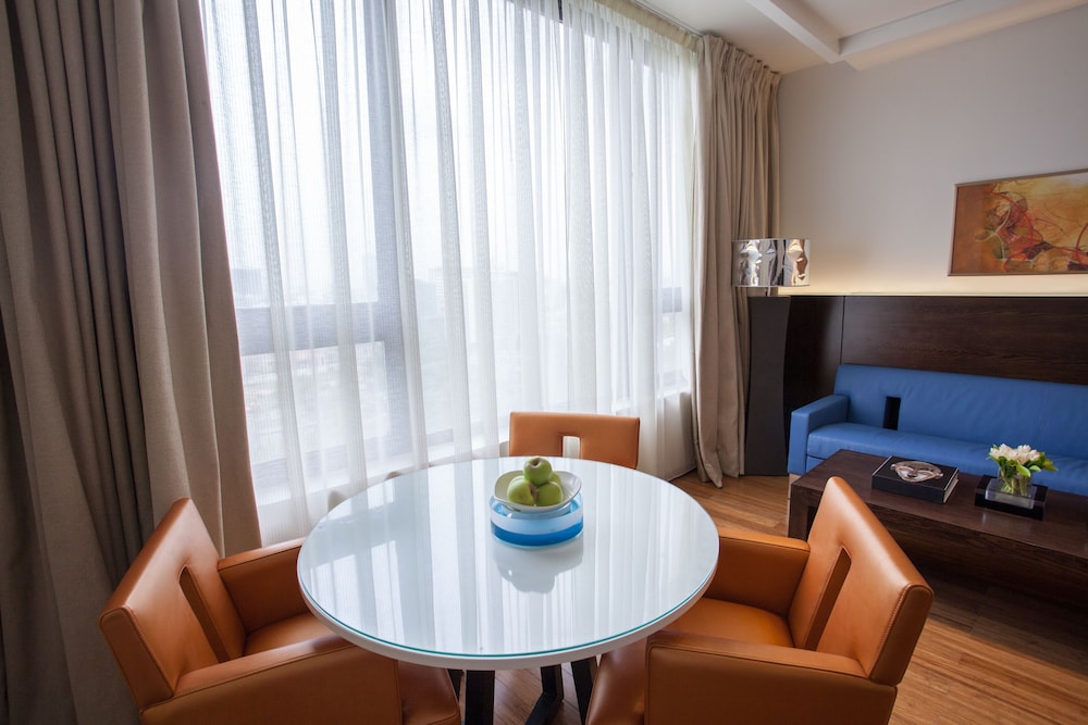 Eko Hotel And Suites 22/24