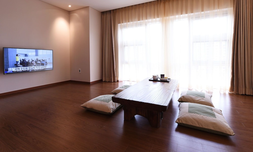 Wirye Militopia Hotel by Marine 30/62