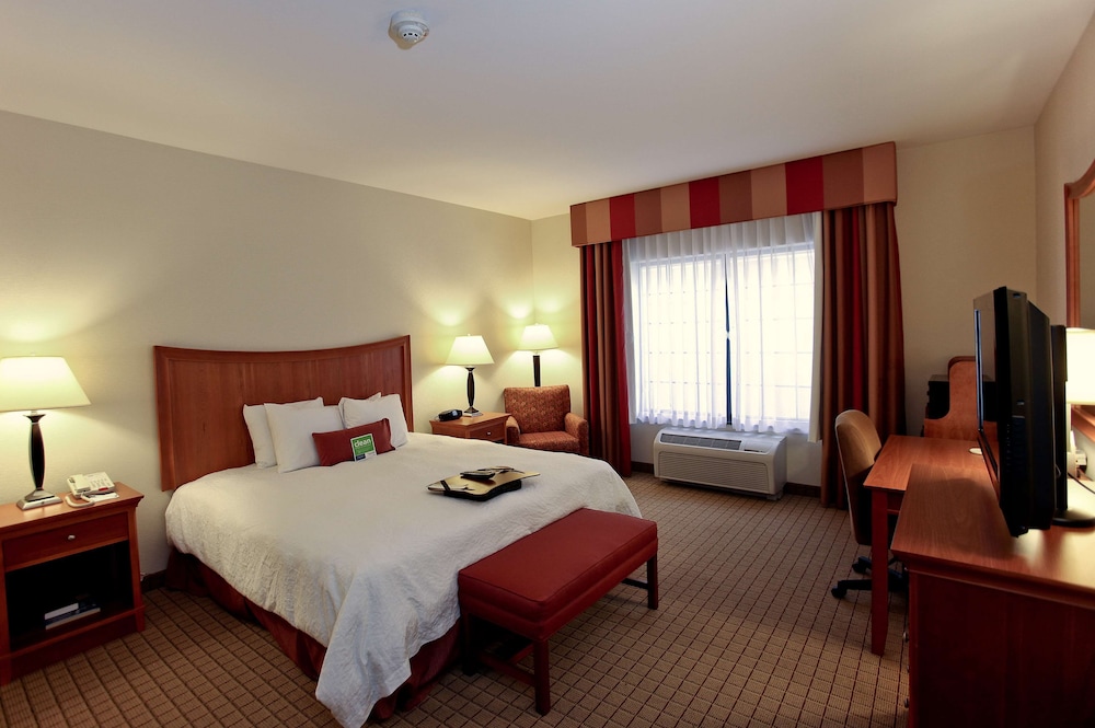 Hampton Inn Norco Corona Eastvale 18/59