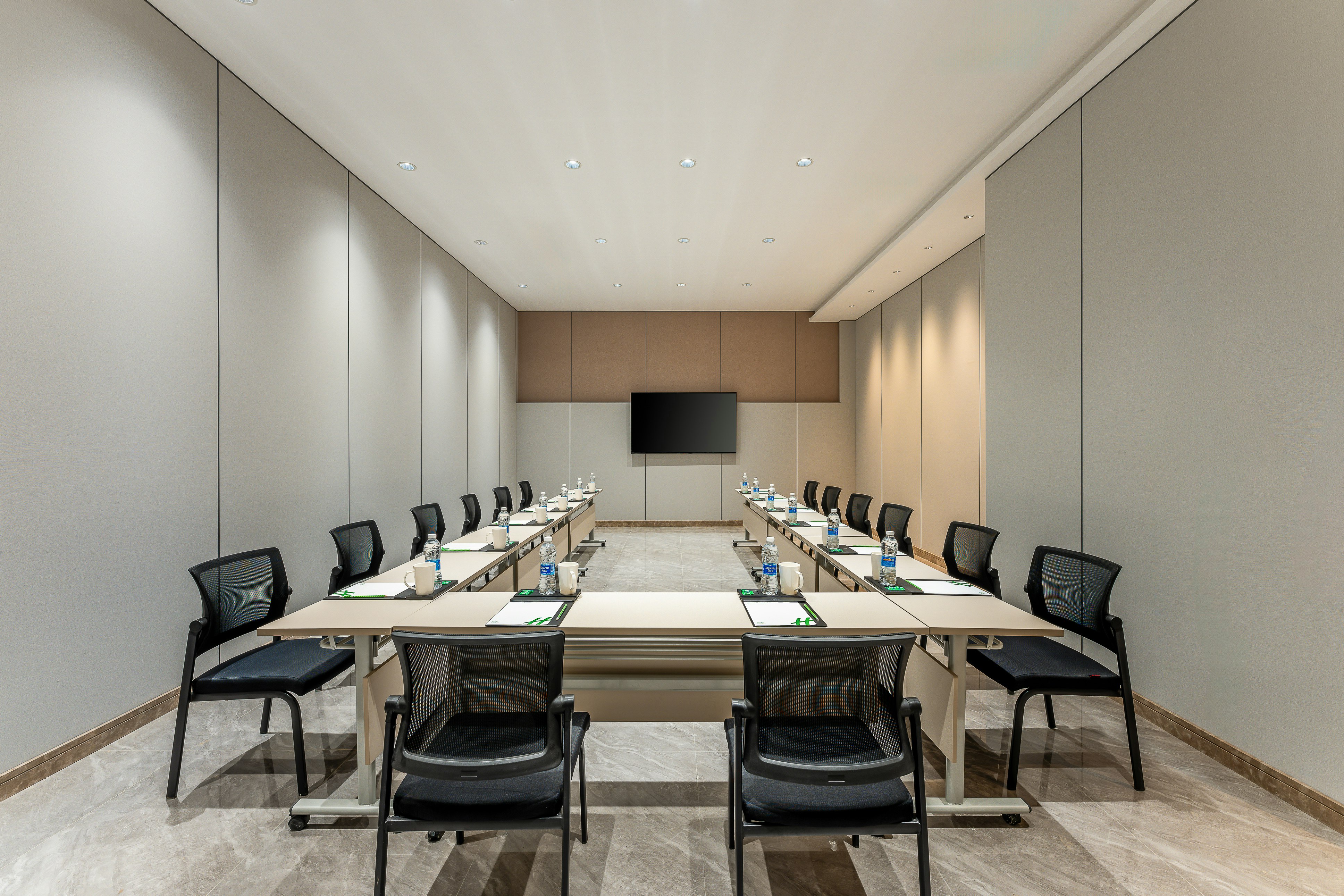 Holiday Inn Jiuhua Mountain Hot Spring Hotel 39/50