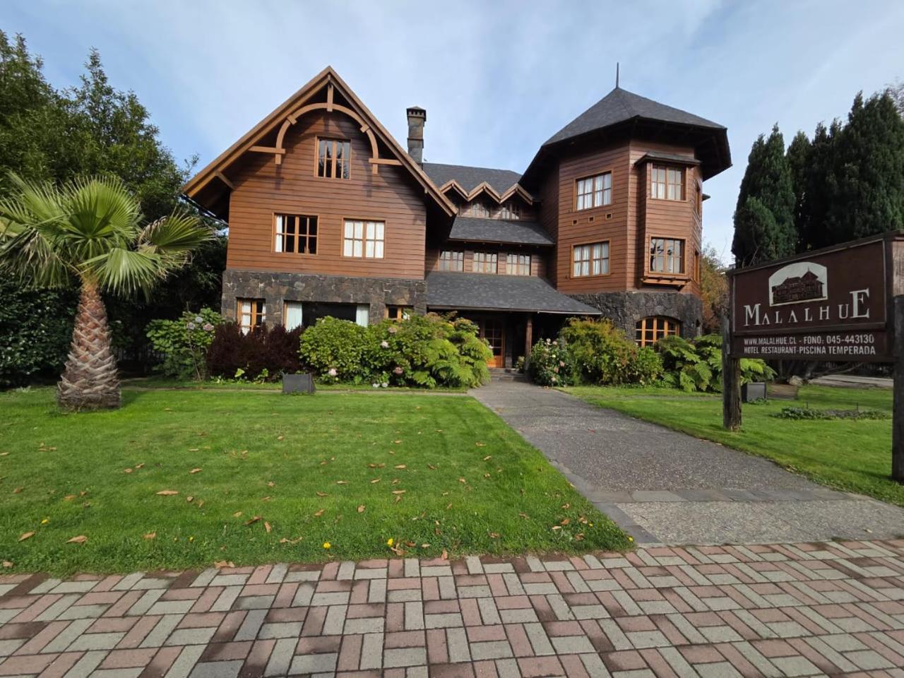 Malalhue Hotel 42/50