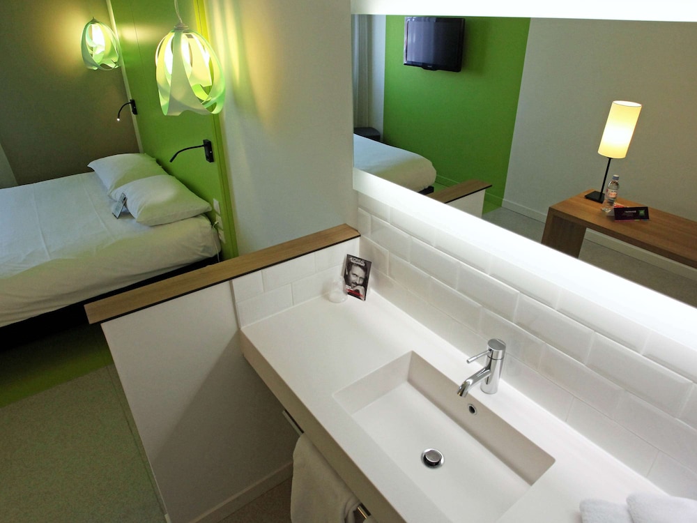 IBIS STYLES NIMES GARE CENTRE 14/57
