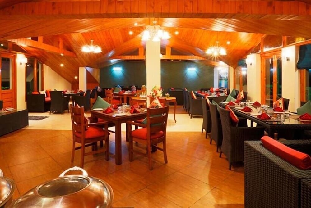 Hotel Mongas 39/50