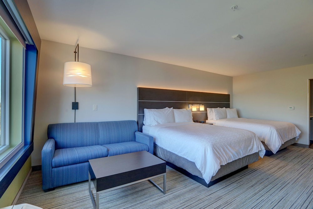 جناح بسريرين كوين، Holiday Inn Express & Suites Auburn Downtown 2/2