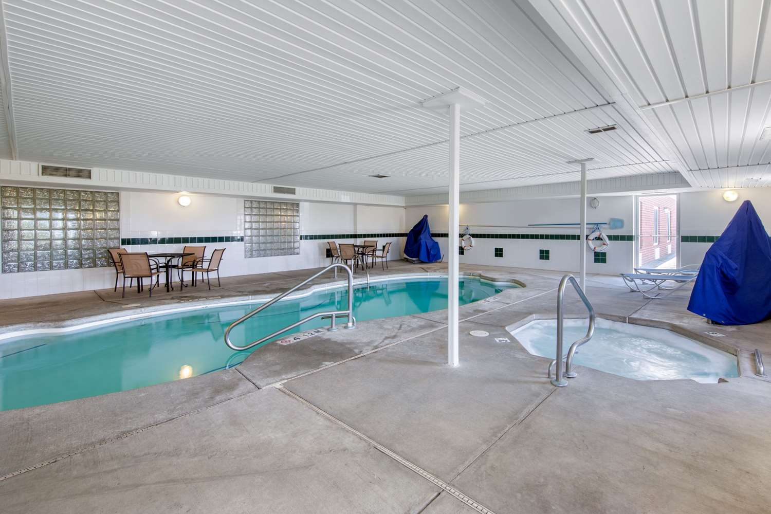 Quality Inn & Suites Clayton, NM 20/31