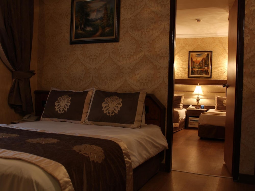 Grand Hilarium Hotel 26/68