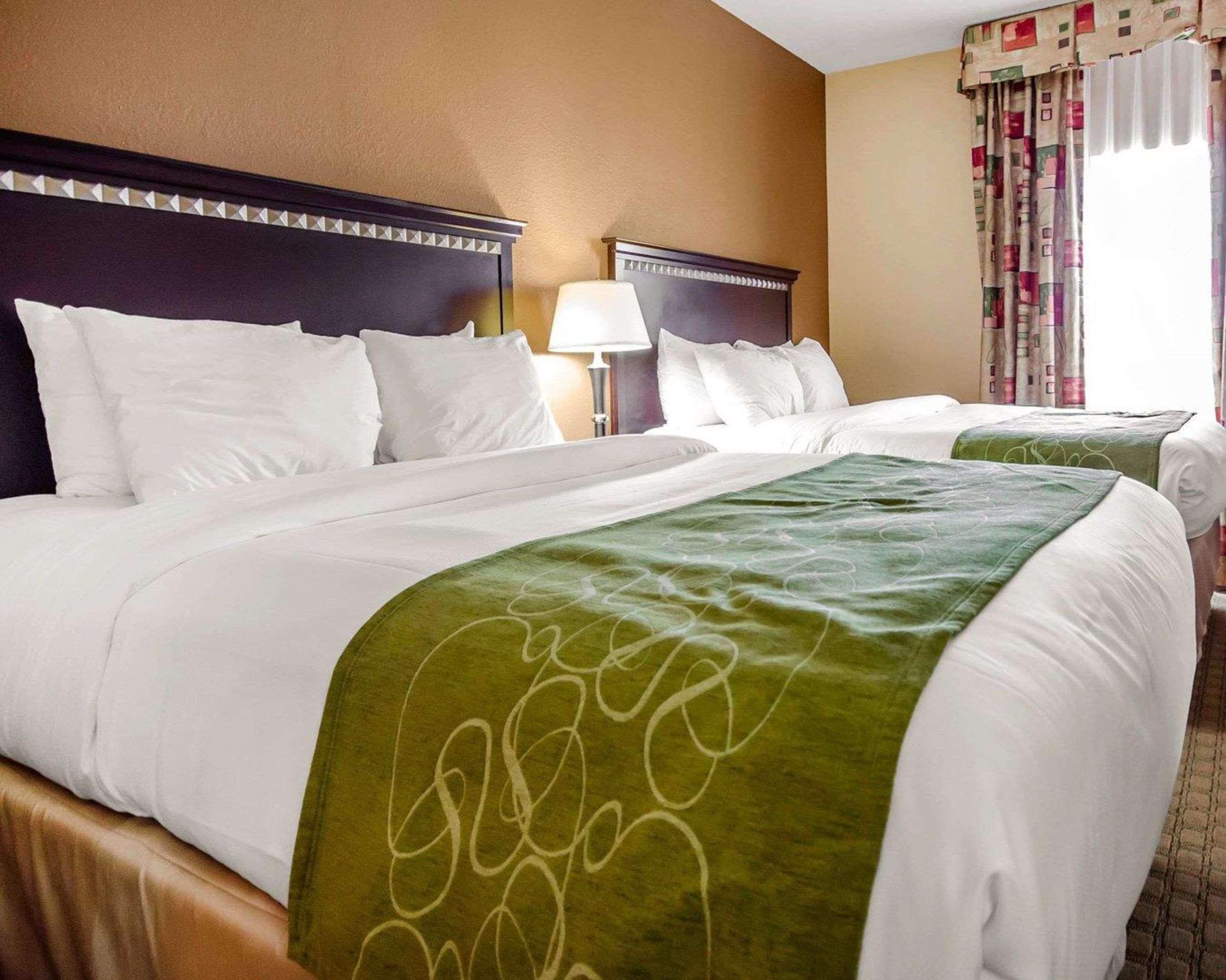 SUITE, 2 QUEEN BEDS