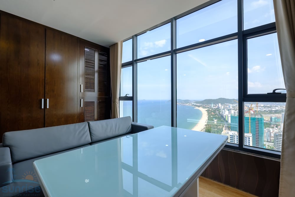 Sunrise Ocean View Apartment 45/77