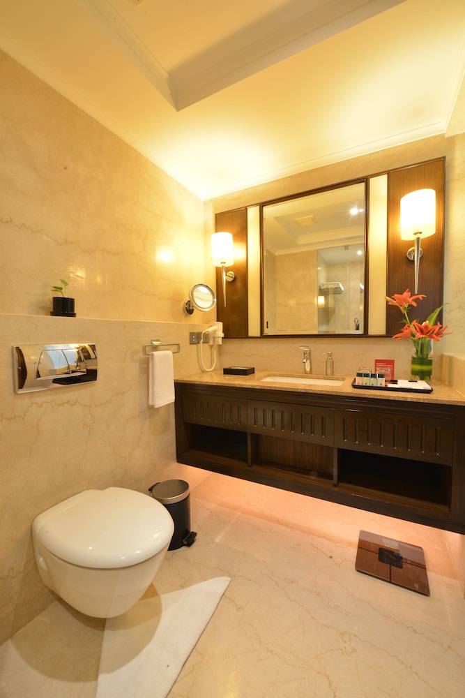 Ramada Plaza by Wyndham Chennai 6/55