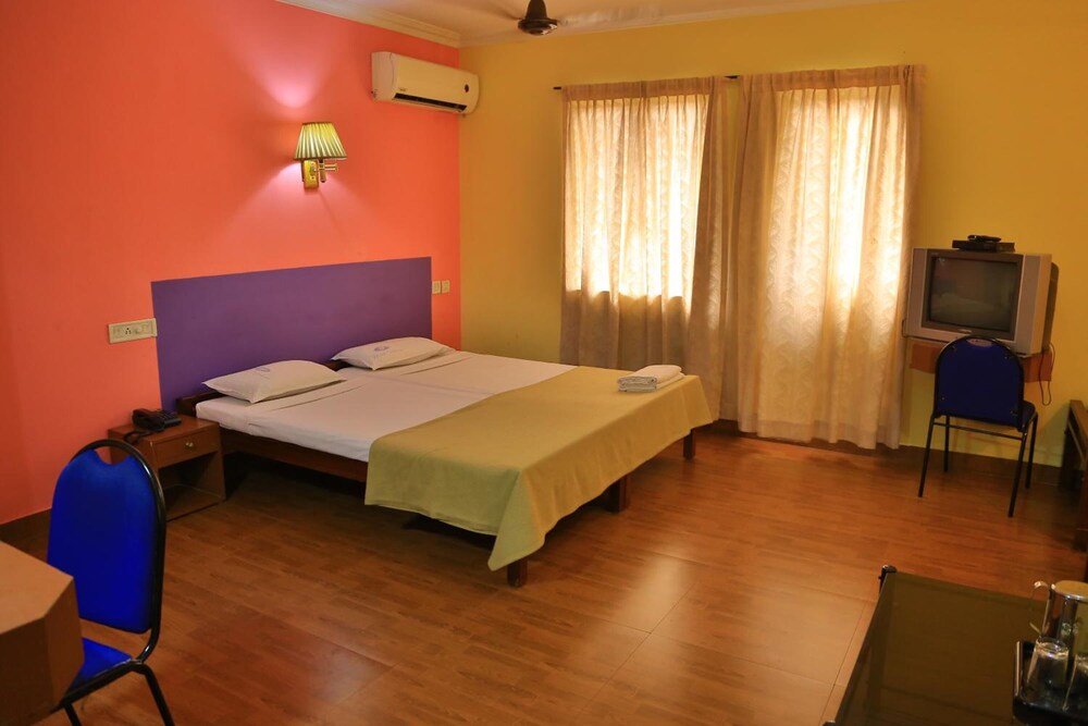 Hotel Srinivas 22/65