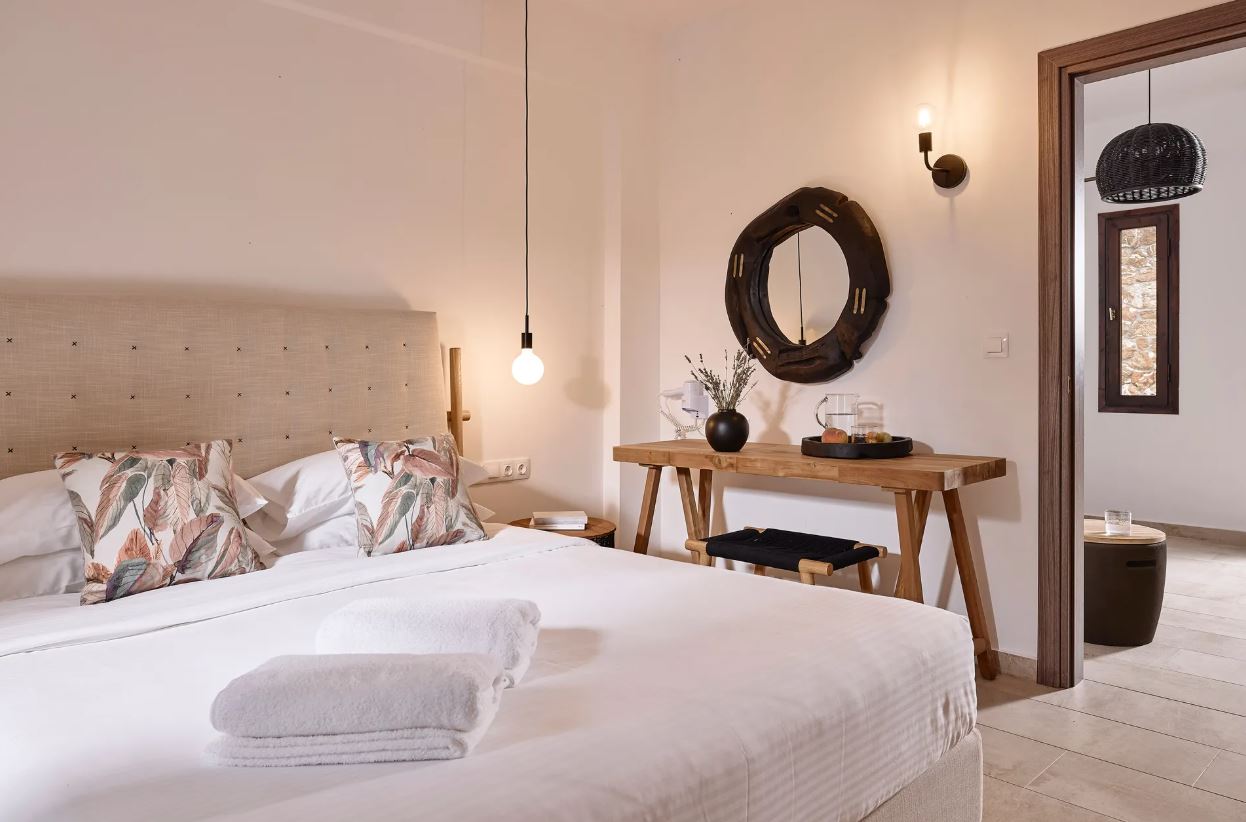 Glavas Inn 7/50