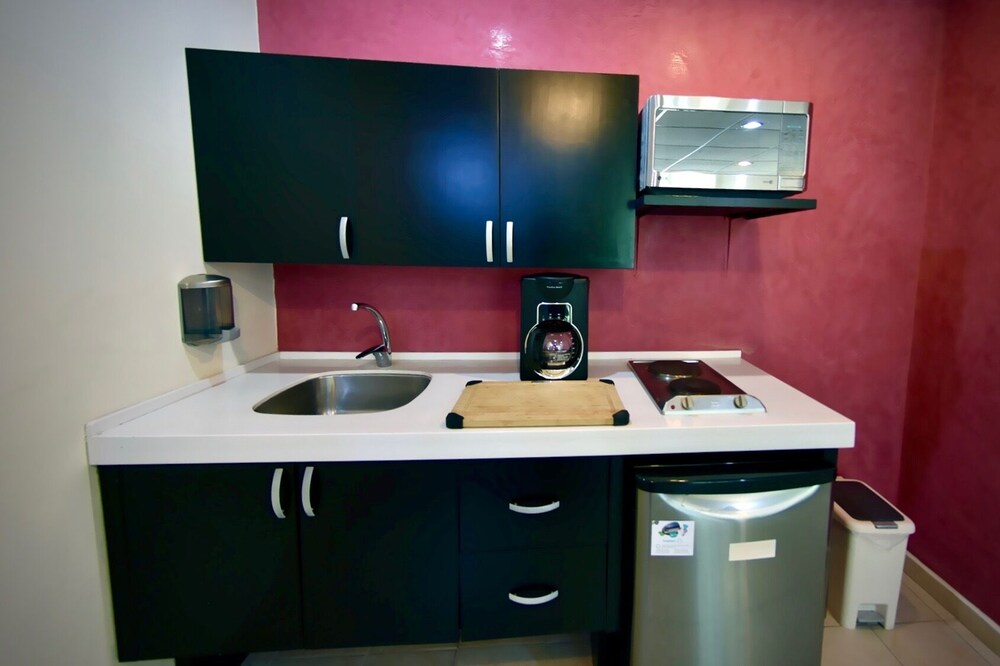 Santa Maria Hotel And Suites 30/47