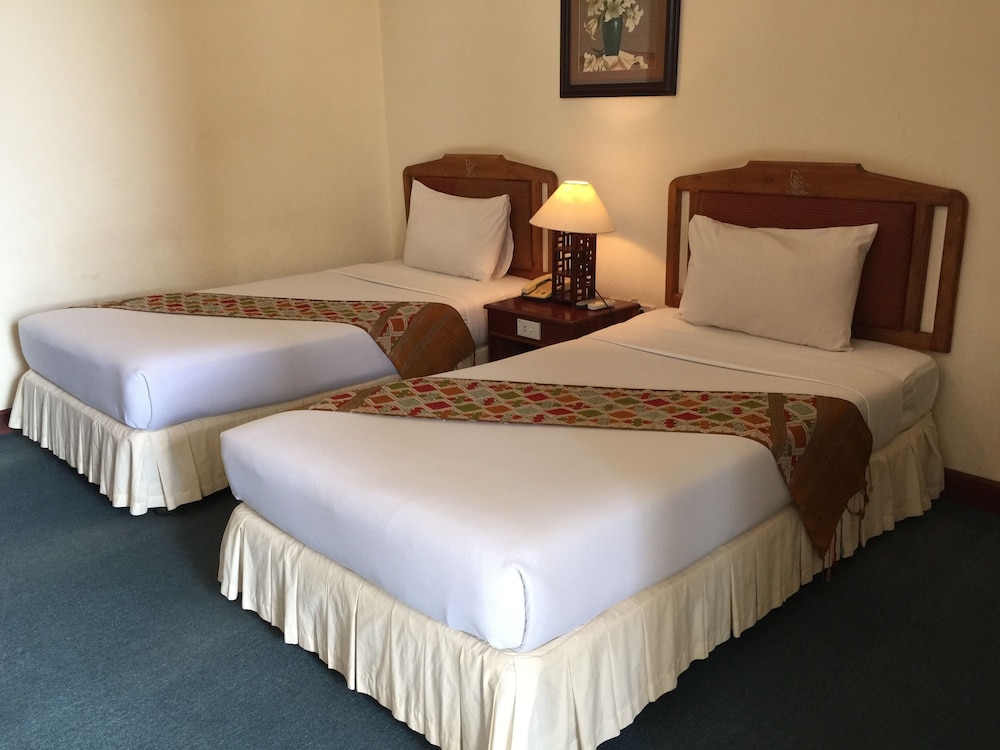 Champasak Palace Hotel 18/65