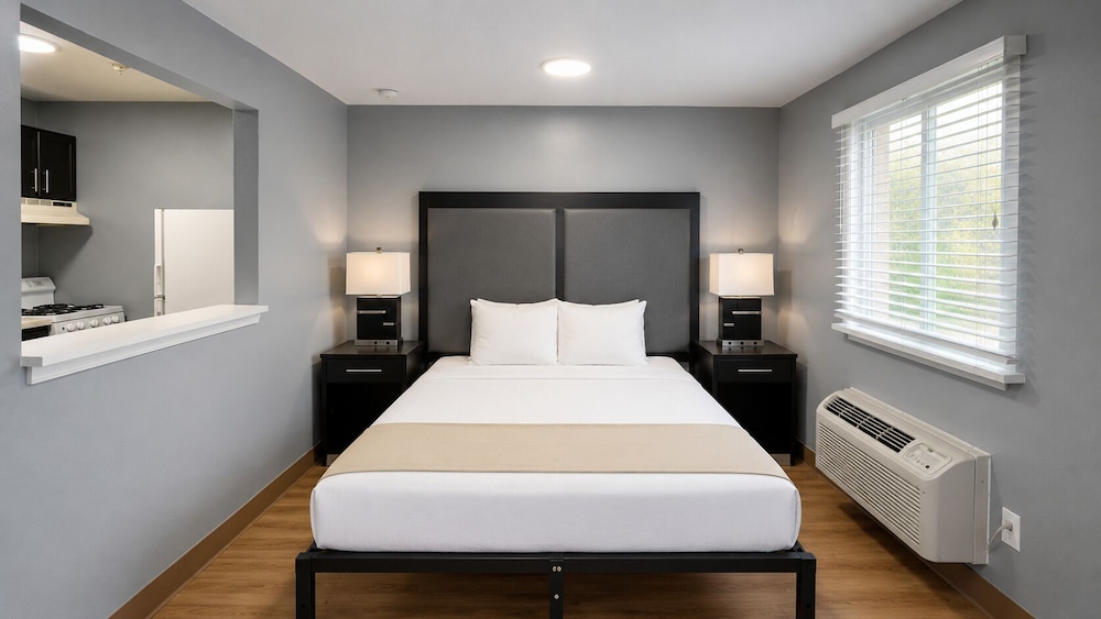 Welcome Suites Hazelwood Extended Stay Hotel 28/59