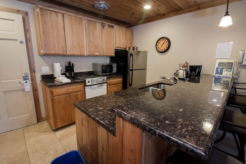 Treasure Mountain Inn 36/50