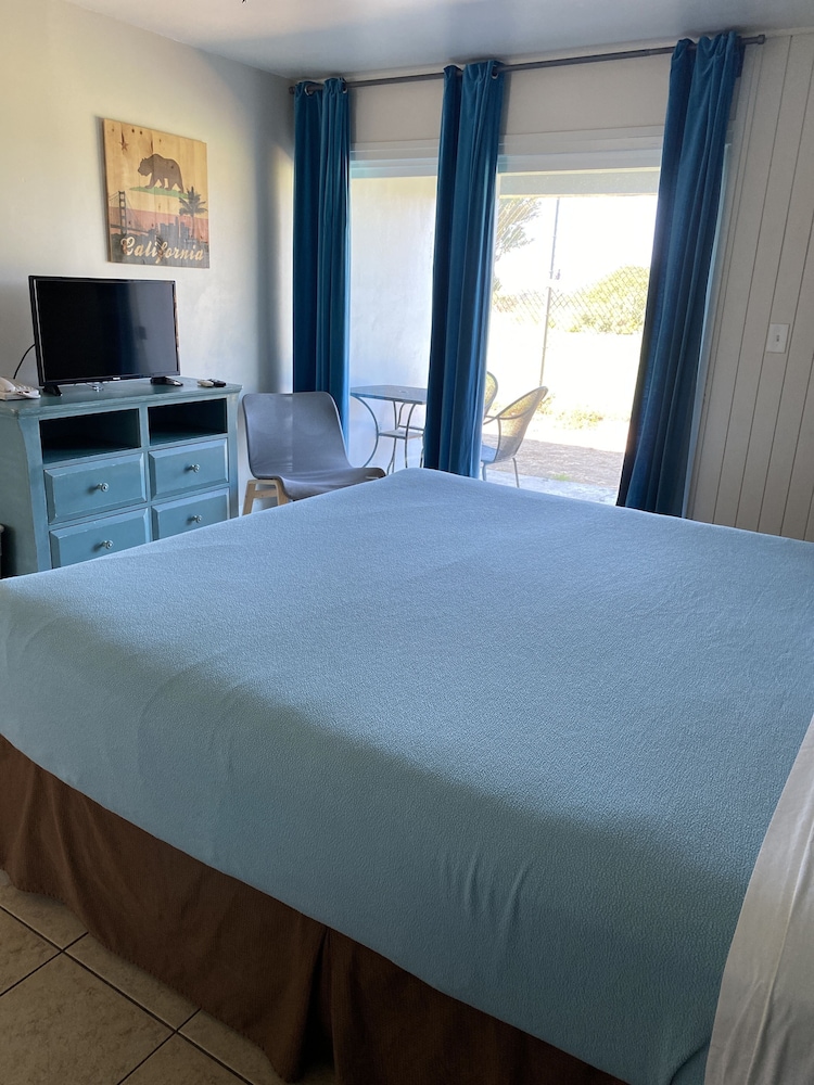 Ocean Villa Inn 21/66