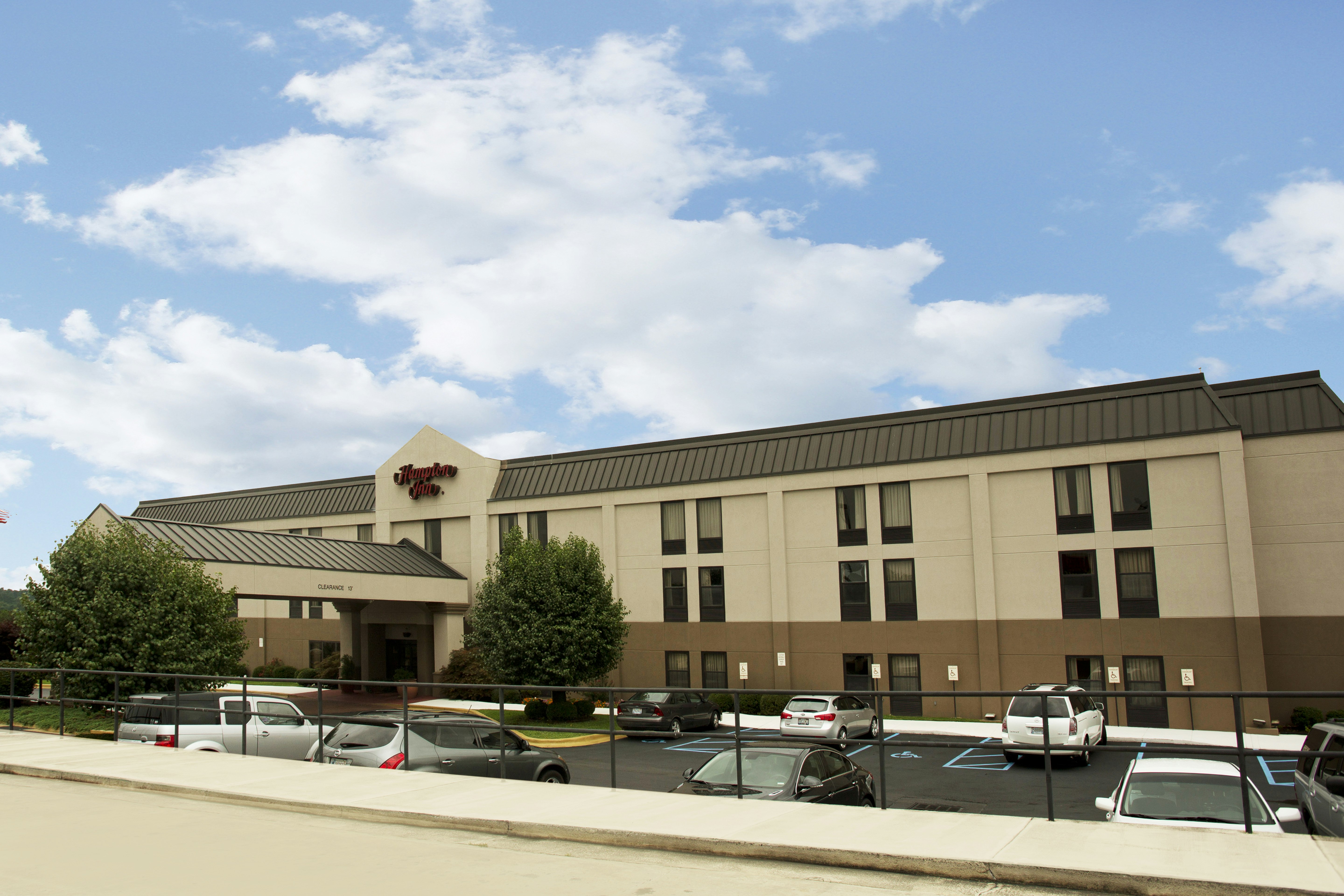 Hampton Inn Cullman 6/56