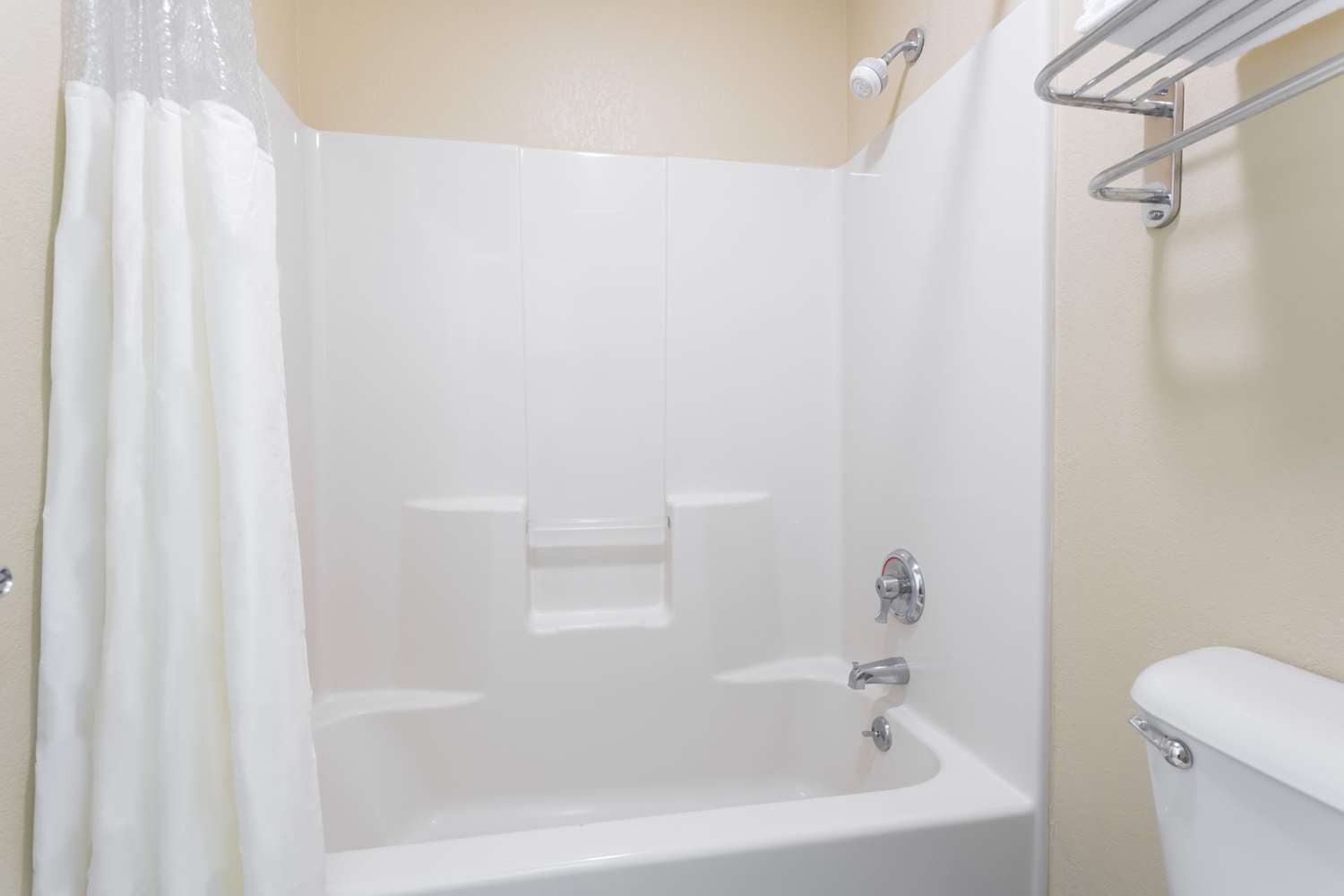 Days Inn by Wyndham Simpsonville 30/31