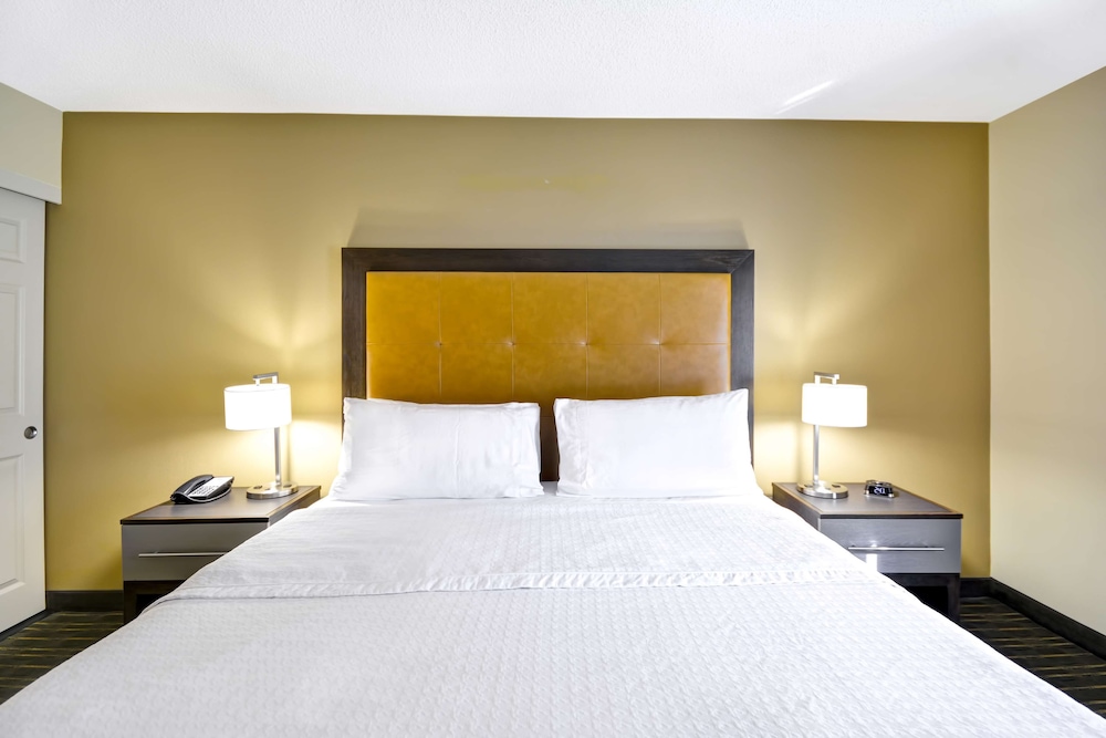 Homewood Suites By Hilton Durham Chapel Hill I 40 17/67