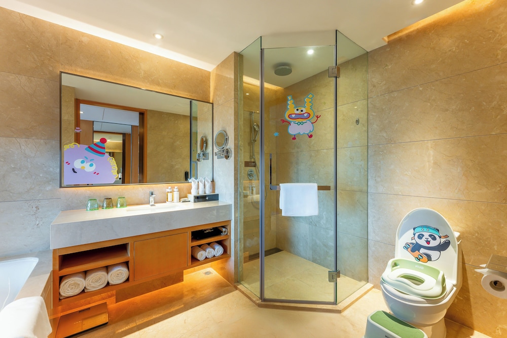 غرفة بريميوم بسرير كينج وسرير فردي، Holiday Inn Neijiang Riverside 4/4