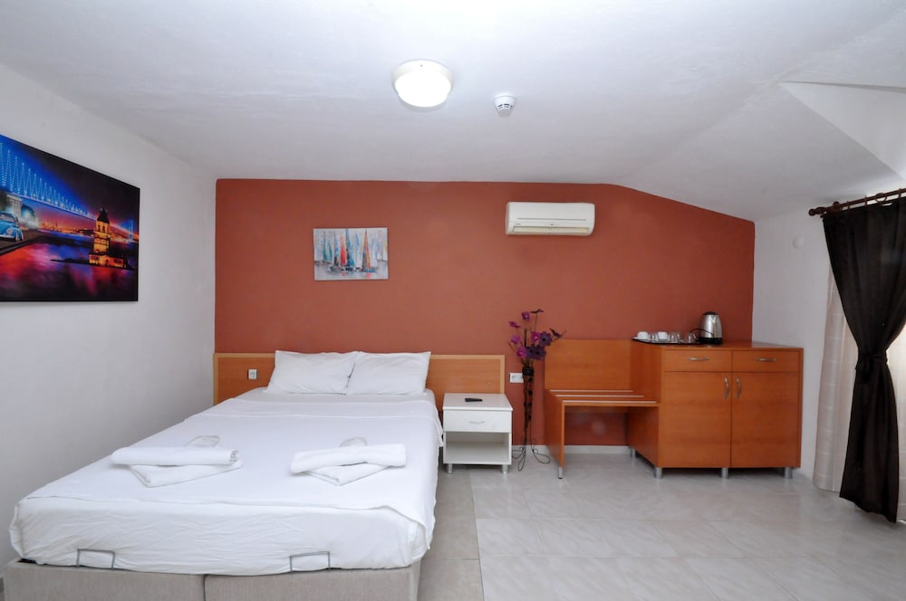 Lale Otel 12/26