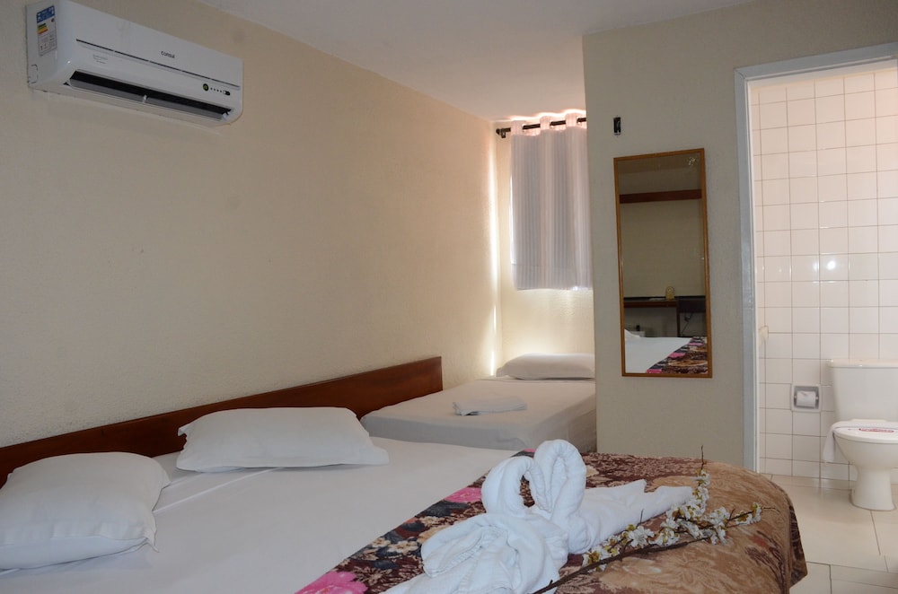 Ara Praia Hotel 8/33
