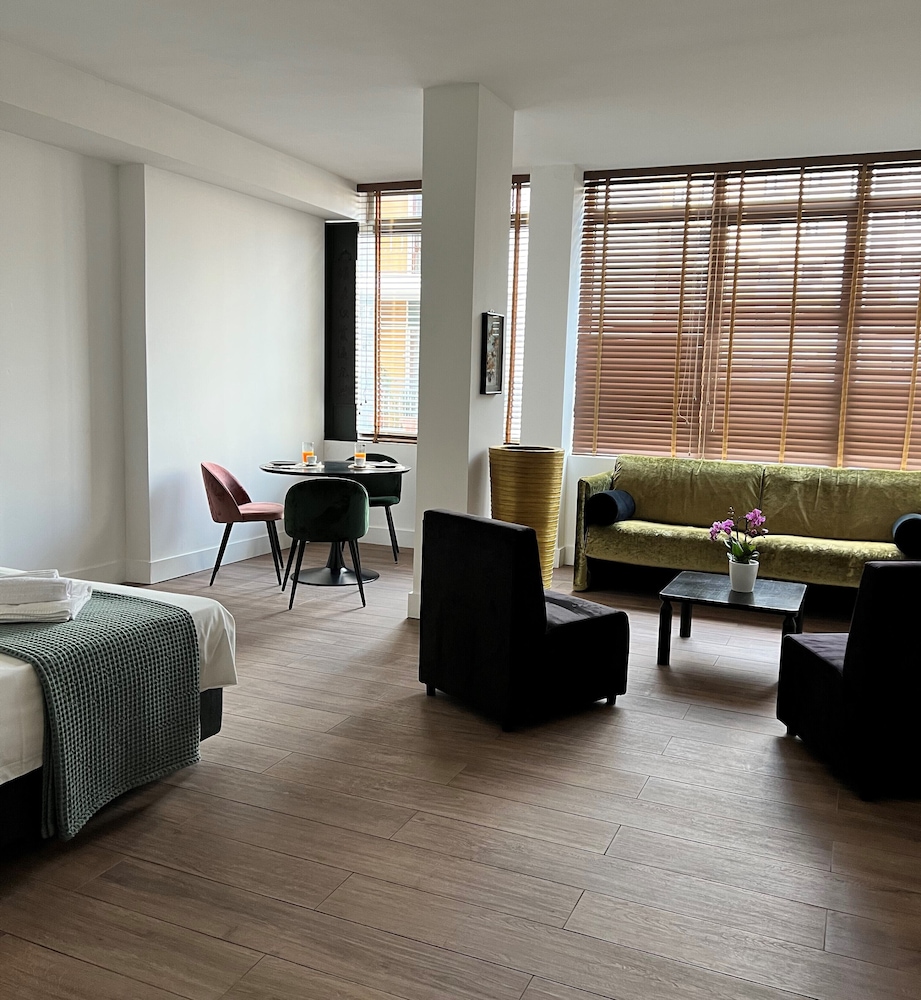 Alea Rooms 15/21