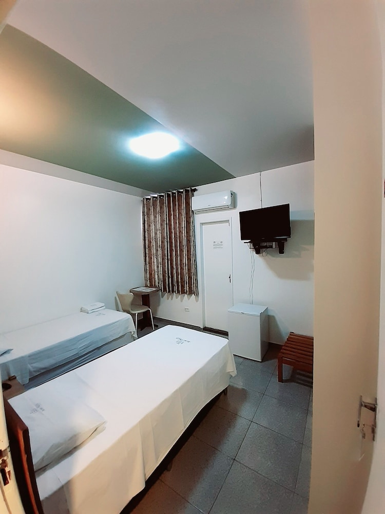 Aton Plaza Hotel 37/58