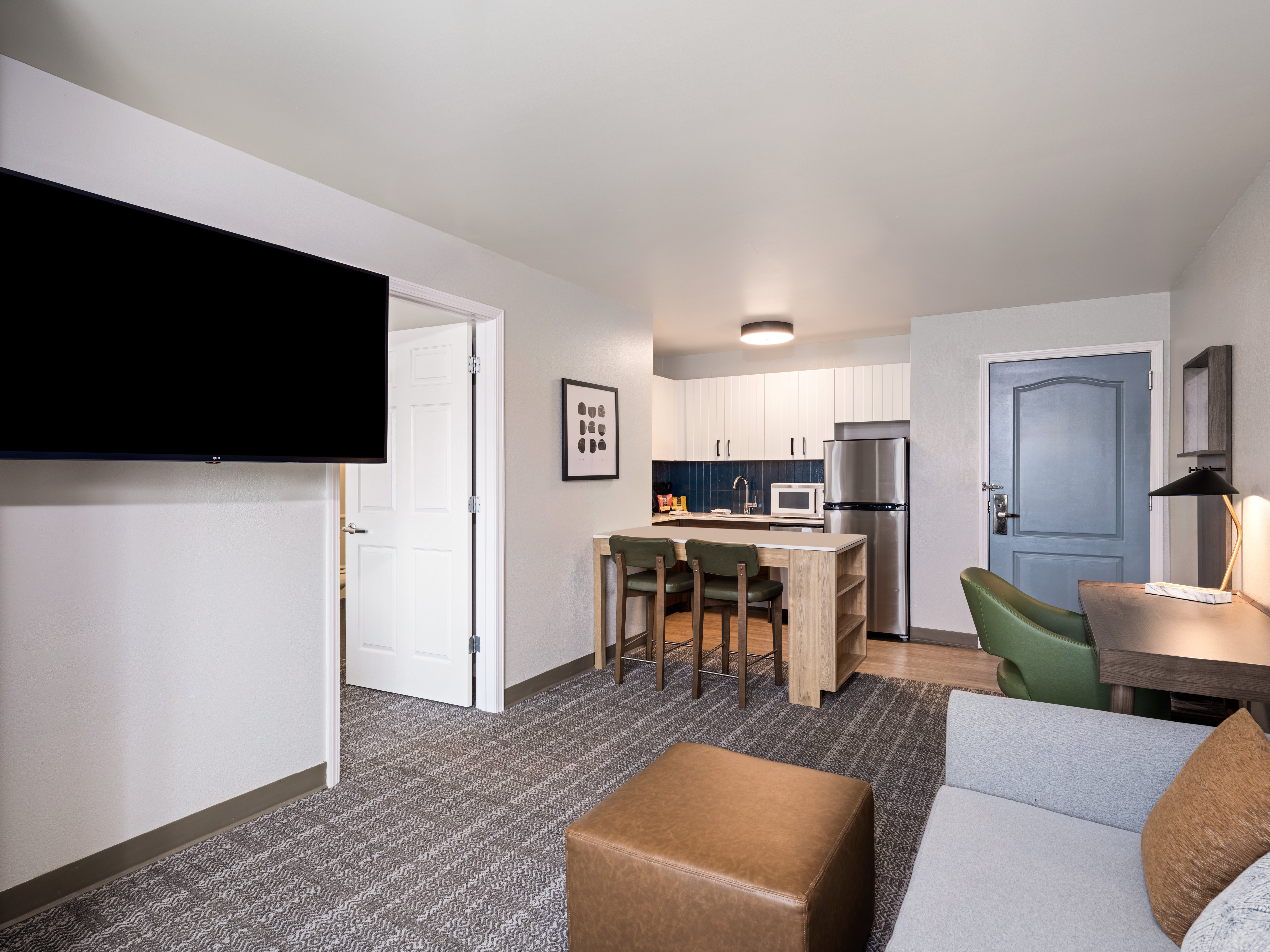 STAYBRIDGE SUITES ROCHESTER - UNIVERSITY 53/78