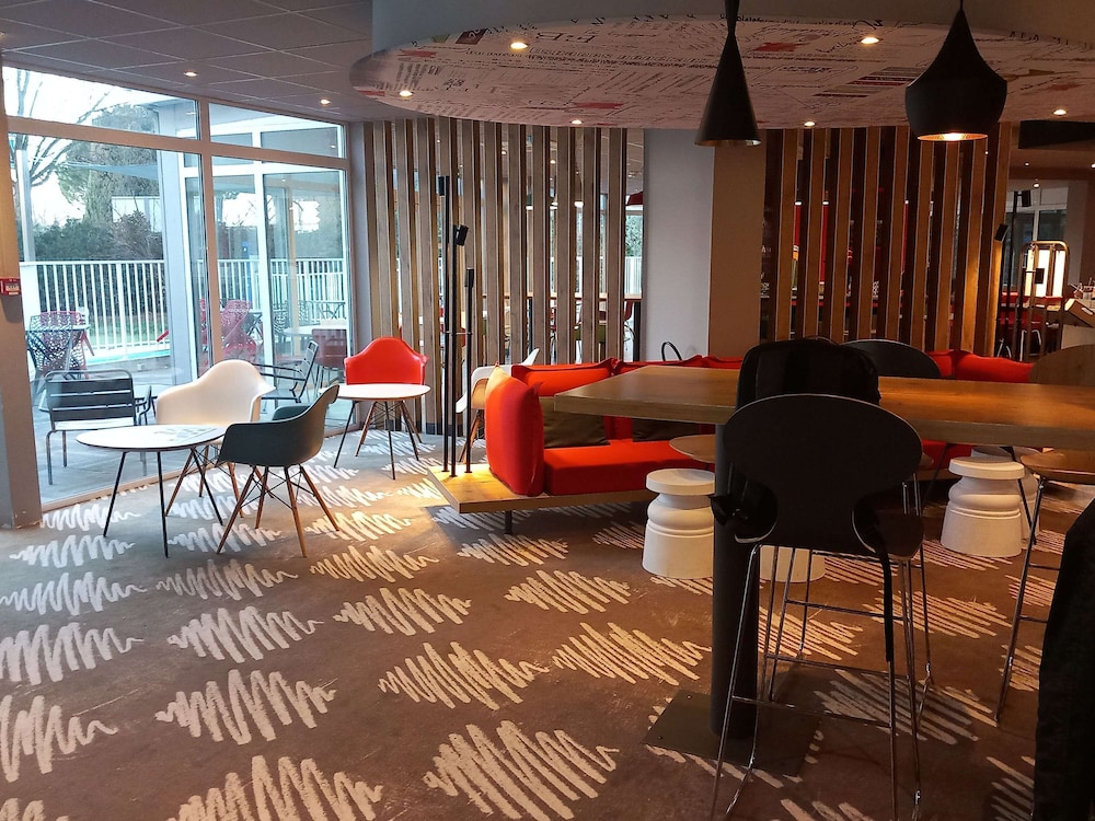 Ibis Arles 38/65